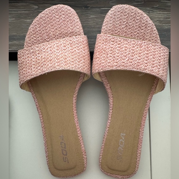 NWT SODA PINK RAFIA SLIDES SIZE 7 - Picture 8 of 17